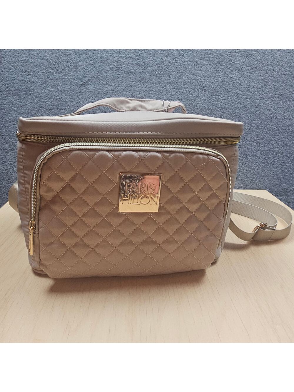 NWT Paris Hilton Quilted Travel Makeup Bag Multifunction Measurements in Photos